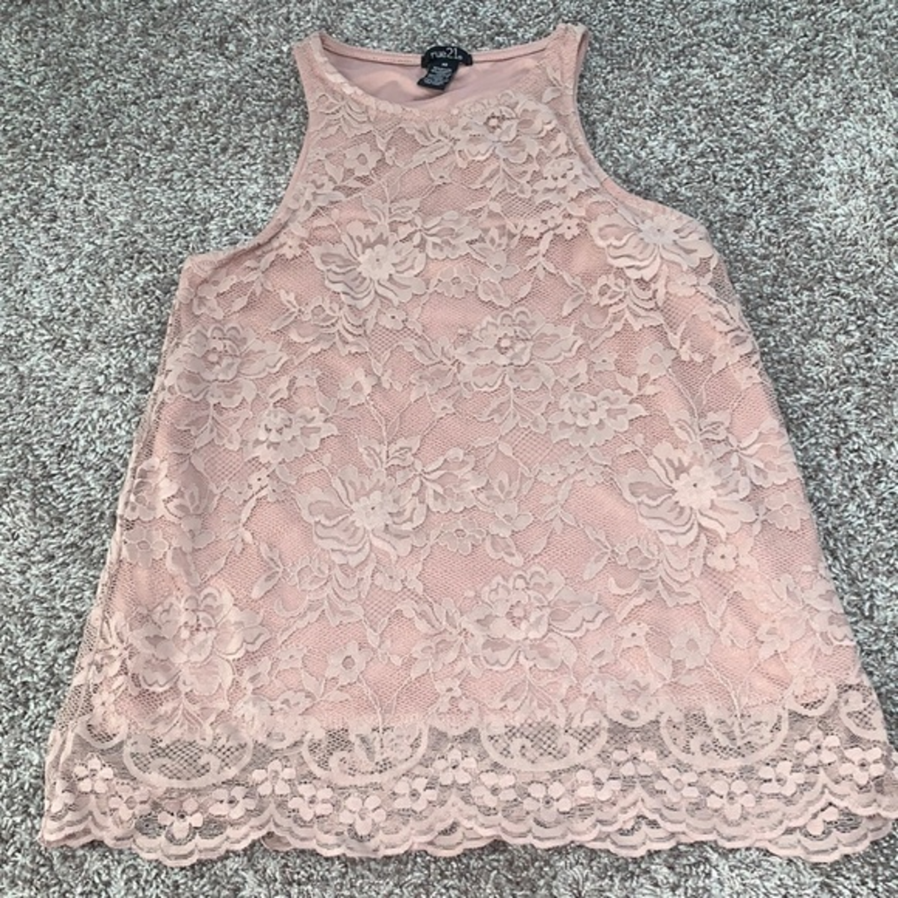 Rue 21 size XS nude pink lace tank top